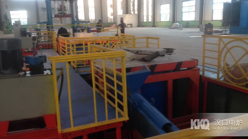 熔鋁爐和立式鋁合金淬火爐生產(chǎn)線